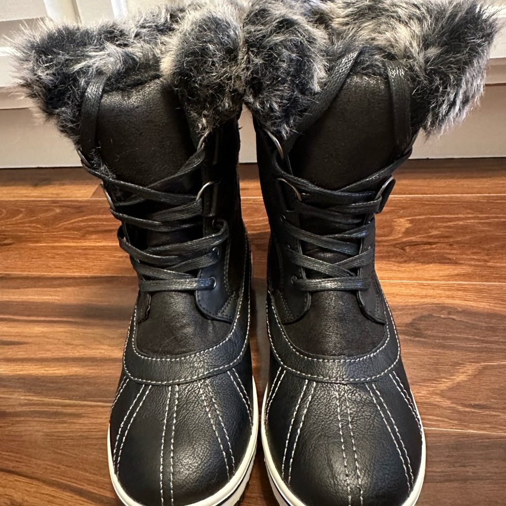 Northside Winter Boot - Picture 5 of 6